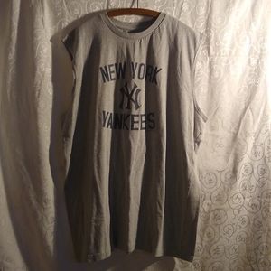 Men's New York Yankees Tank top Size XLT